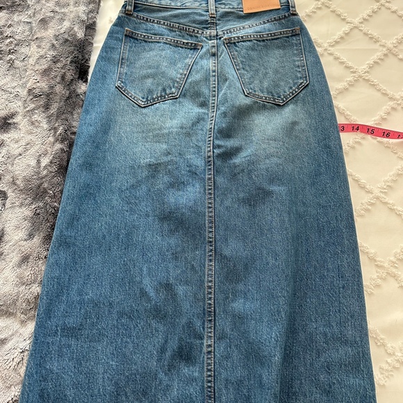 Aritzia Denim Forum 90's Vintage Maxi Denim Skirt, Size 24 - Picture 6 of 9